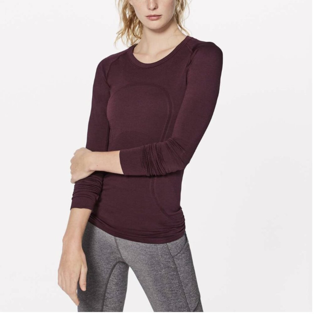 Lululemon Swiftly Tech Long Sleeve Crew Silverescent Purple Athletic Size 6
